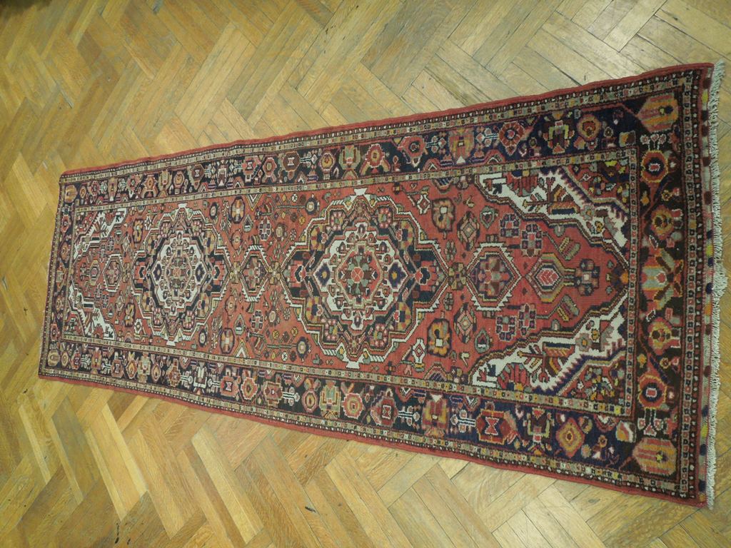 3' x 9' Hand Knotted  Persian Heriz Rug