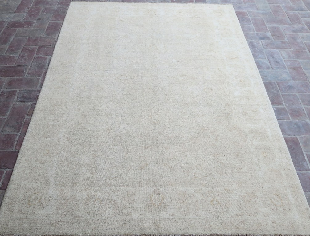 Main Picture of this handmade area rug