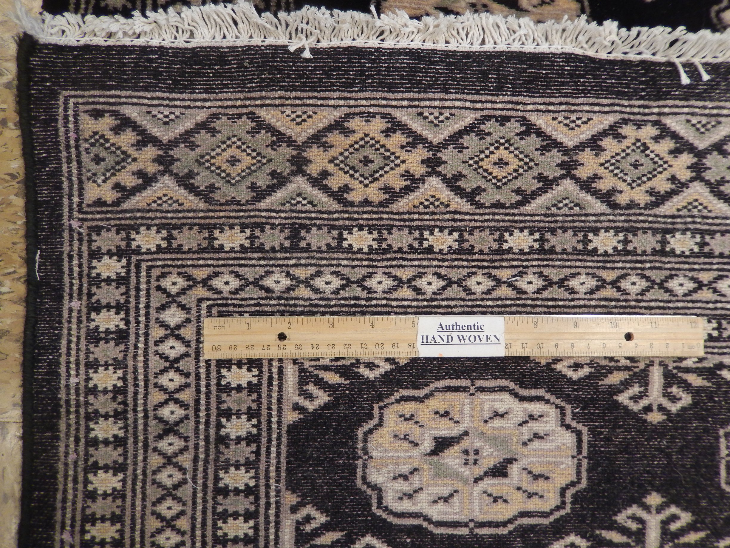 back of the rug -Authenticity of the weave HANDMADE  Area Rug