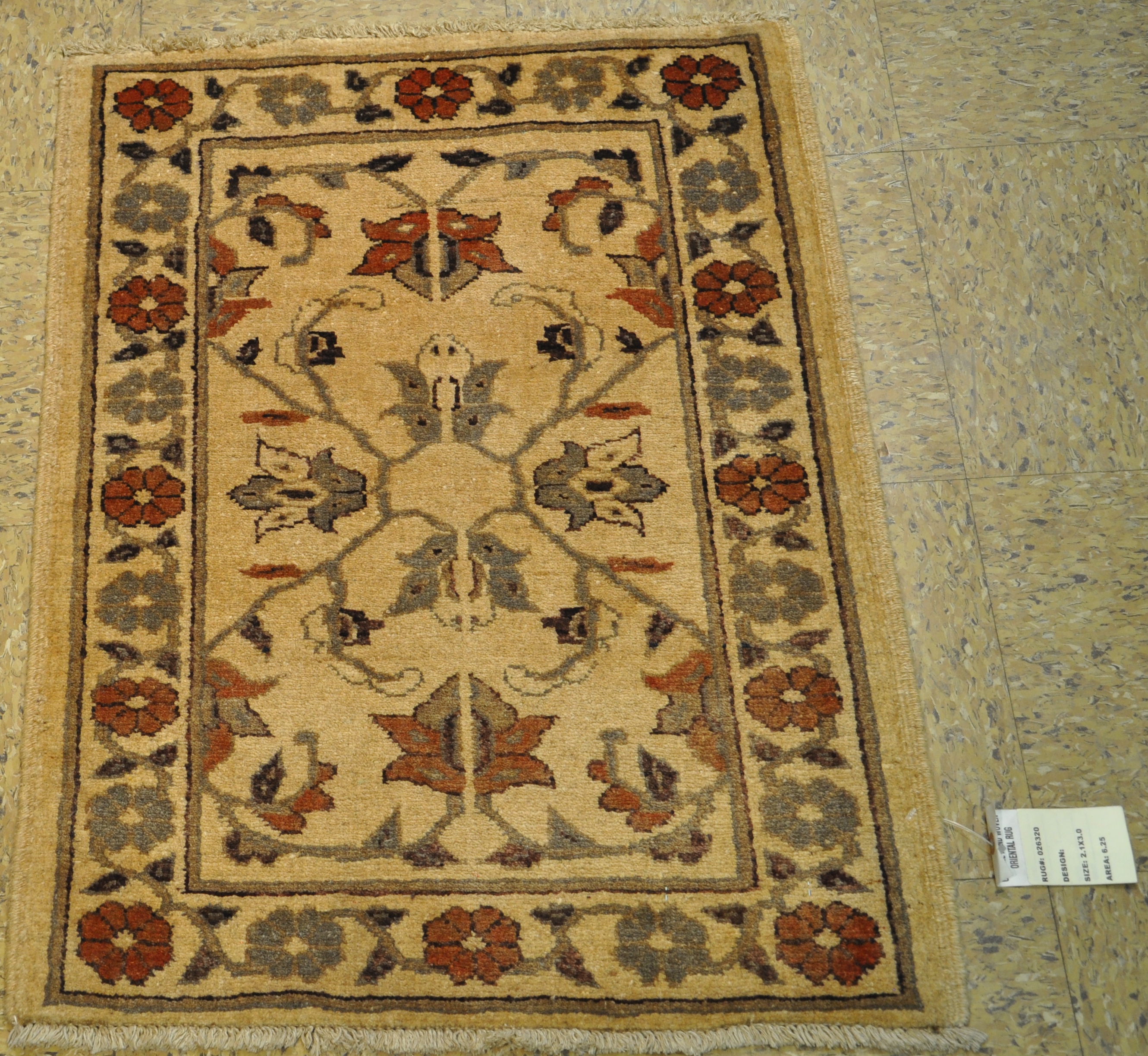 Main Picture of this handmade area rug