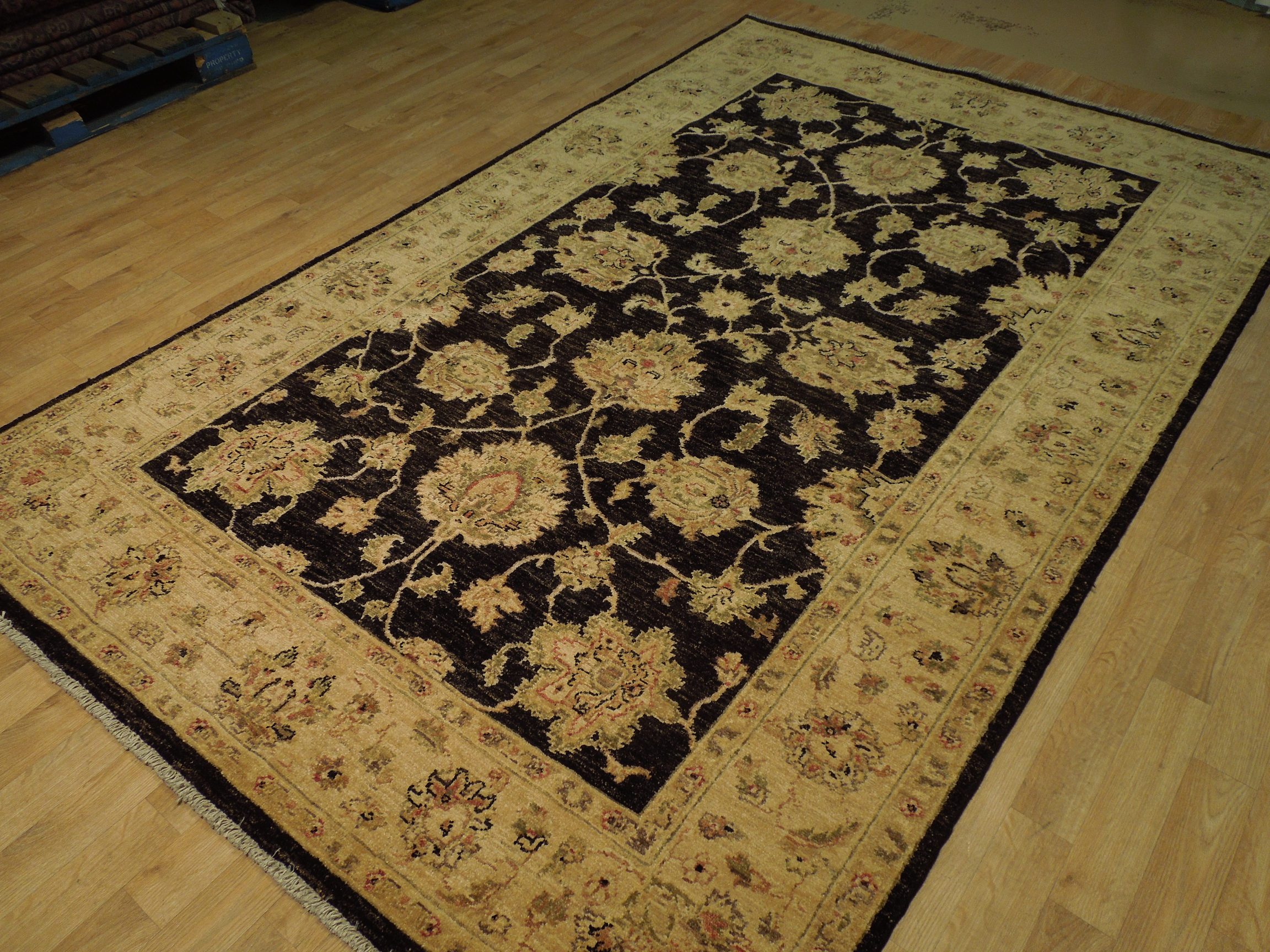 Orignal hand Knotted Area Rug