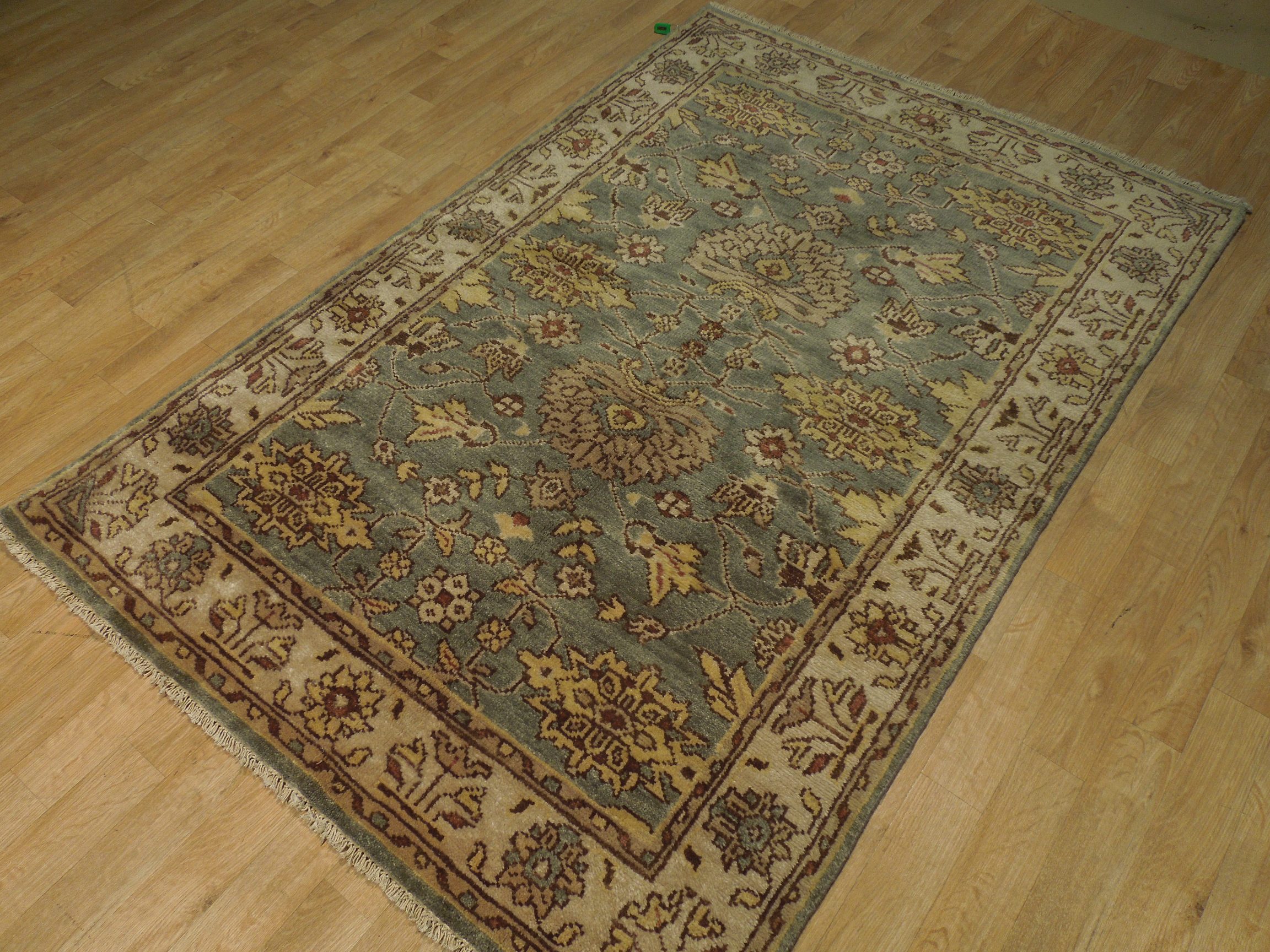  Orignal hand Knotted Area Rug